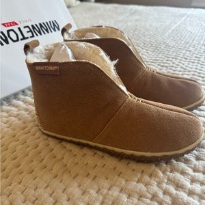 Minnetonka Tucson Moccasins (brand new)